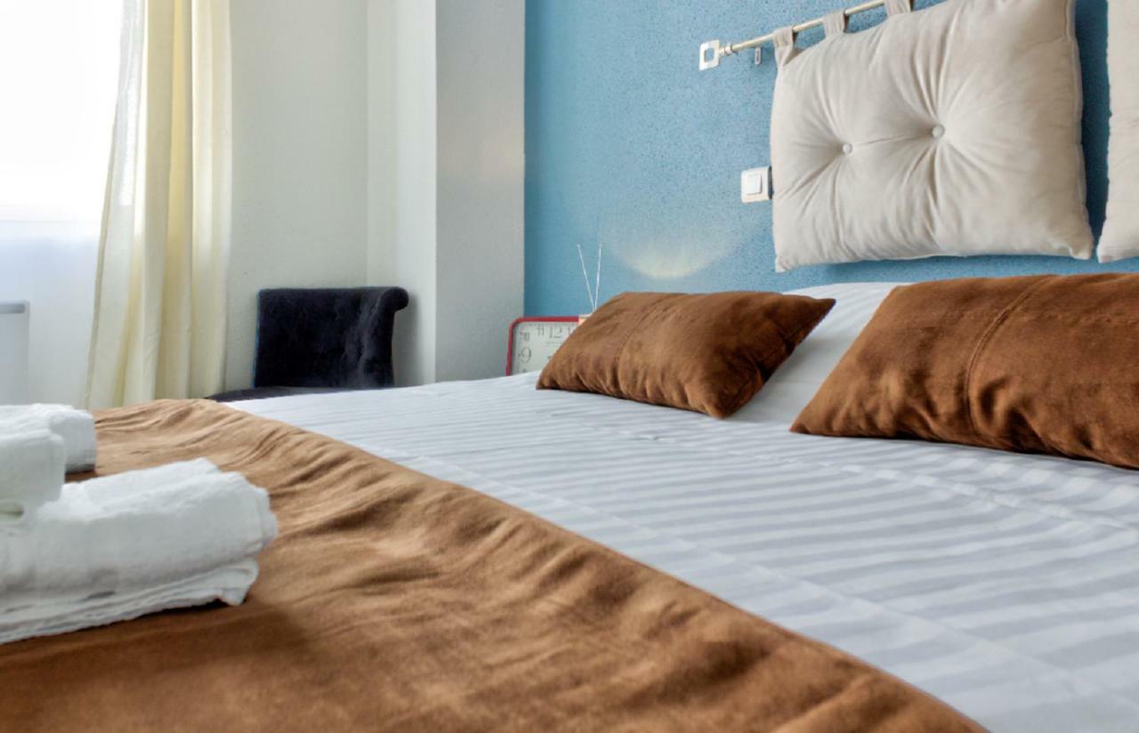 Le Contemporain Appartement Montbéliard Buitenkant foto